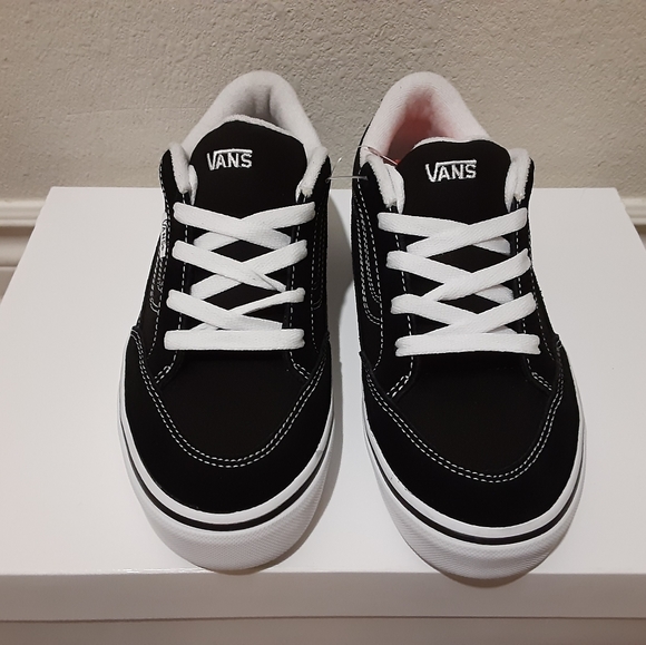 Vans - Picture 2 of 3